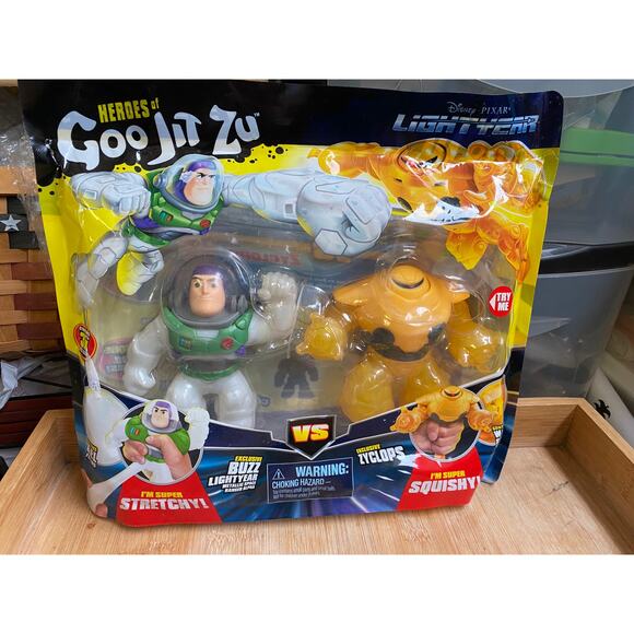 Buzz Lightyear & Yellow Zyclops Heroes of Goo Jit Zu DISNEY PIXAR 2022 Orig Pkg - Picture 9 of 13
